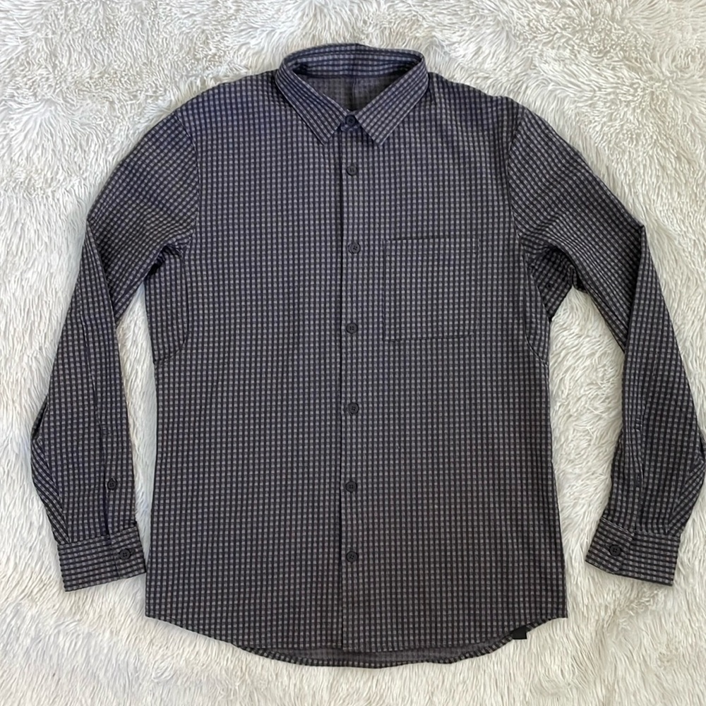 Lululemon Commission Long Sleeve Button Down Shirt mens small